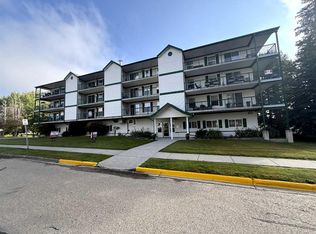 777 W 48th St #205, Edson, AB T7E1Z6