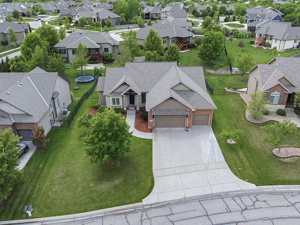 1st image of 14106 E Rockhill Ct