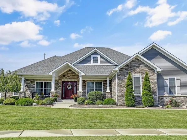 9948 Wildrose Ln, Munster, IN 46321