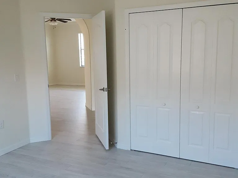 1611 Parnell Ct — Photo 18