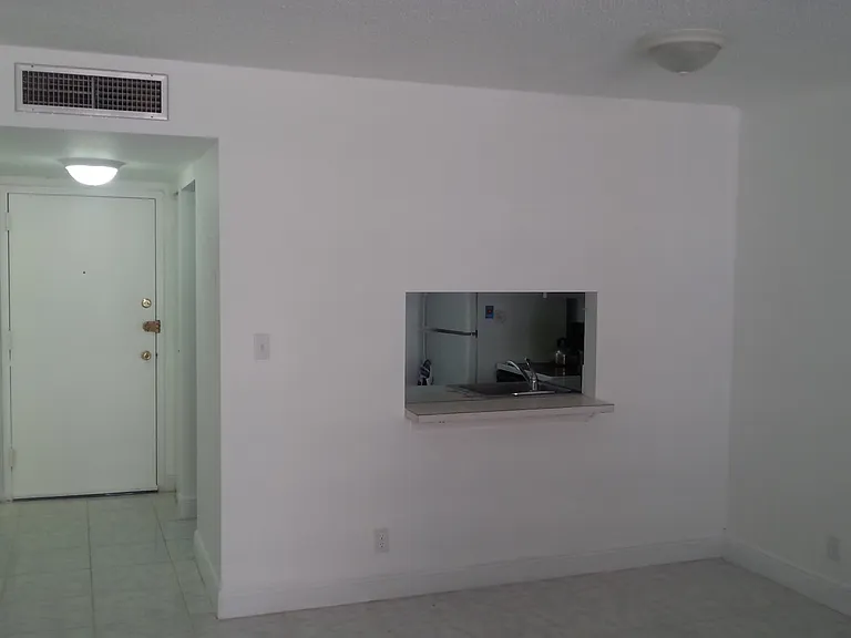 2935 NE 163rd St #3X — Photo 12