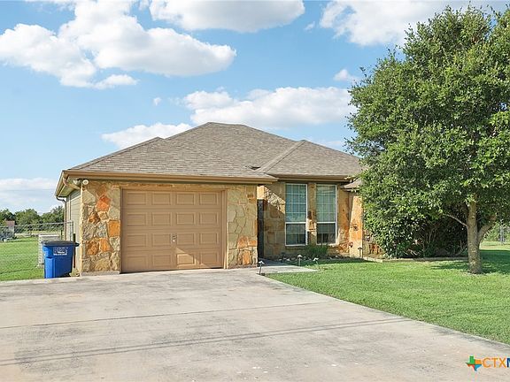 3rd image of 127 Hollys Way
