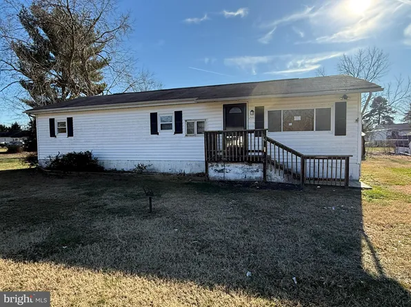 29755 Allen Rd, Mechanicsville, MD 20659