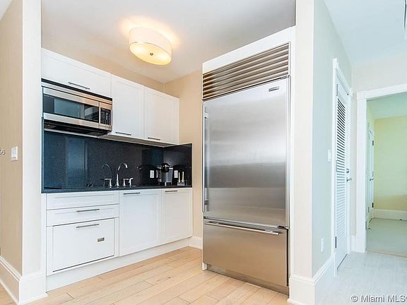 2nd image of 1 N Fort Lauderdale Beach Blvd #1706