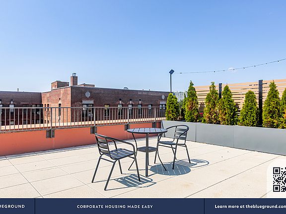 5th image of 955 Sterling Pl #706