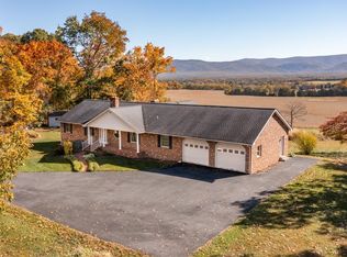 25 Maybeth Dr, Waynesboro, VA 22980