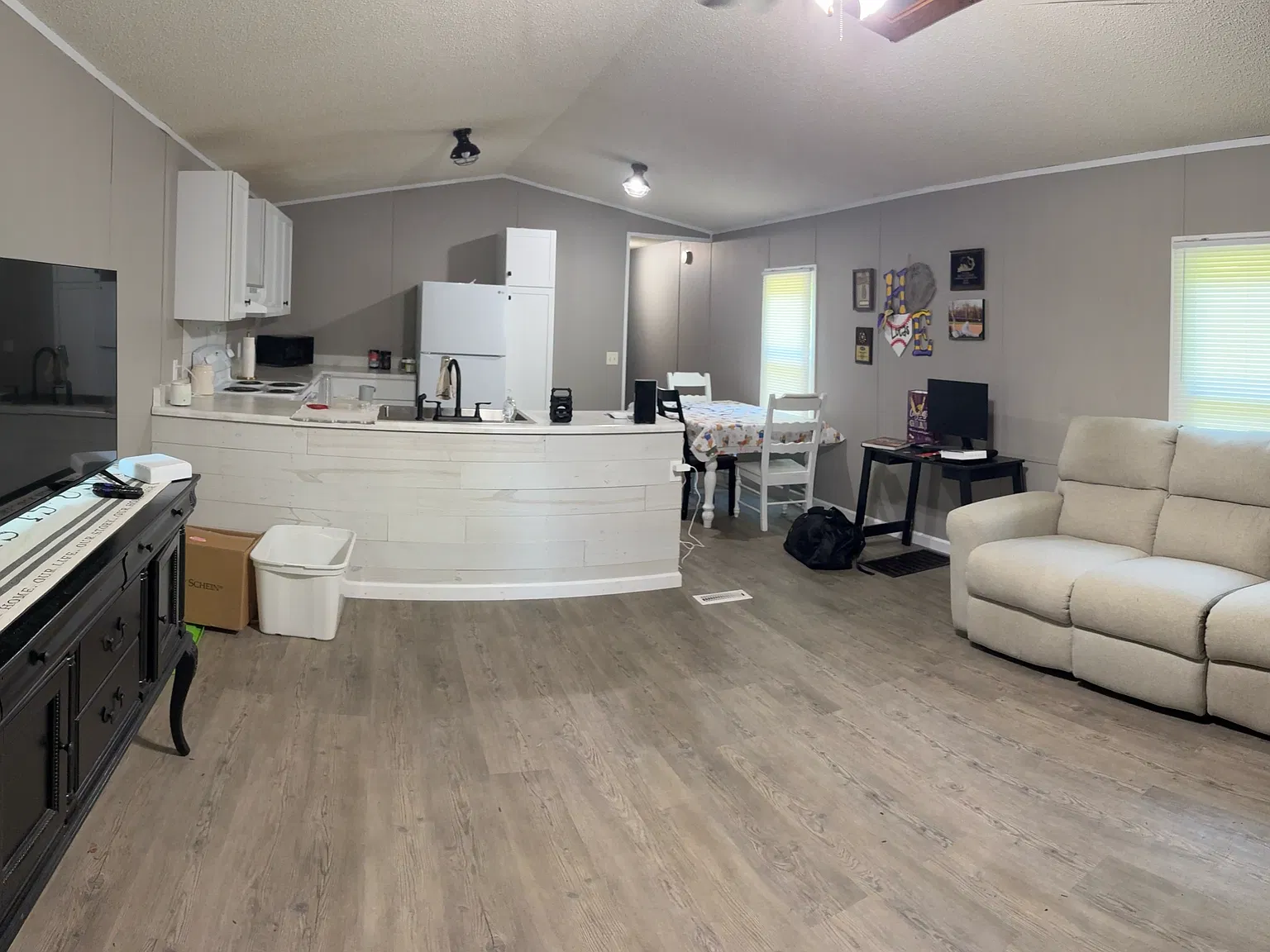 3 bed, 1300 sqft, $1,150 — Photo 2