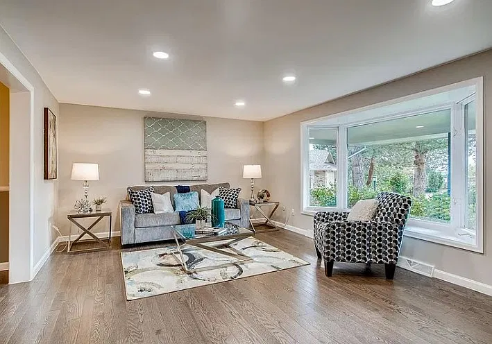 3 bed, 3.5 bath, 2314 sqft, $4,400 — Photo 2