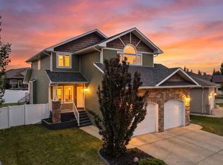 113 SW Weddell Cres, Red Deer, AB T4N7E3