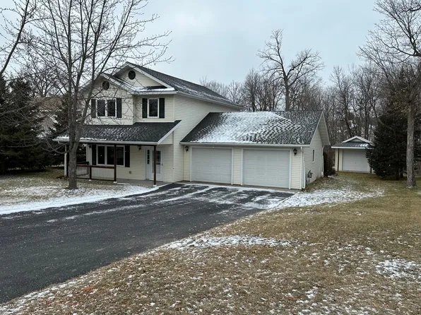 1290 Bayridge Dr, Detroit Lakes, MN 56501