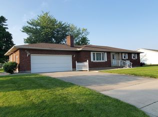 106 Debra Dr, Botkins, OH 45306
