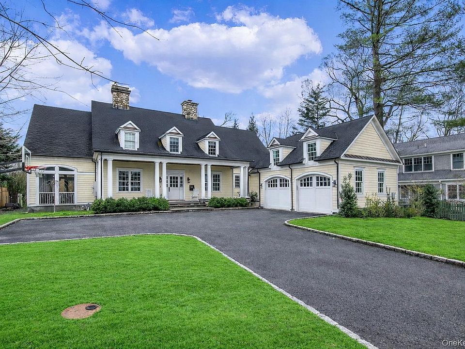 1st image of 15 Davis Avenue