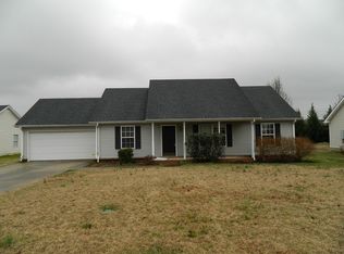 1627 Locerbie Dr, Murfreesboro, TN 37128