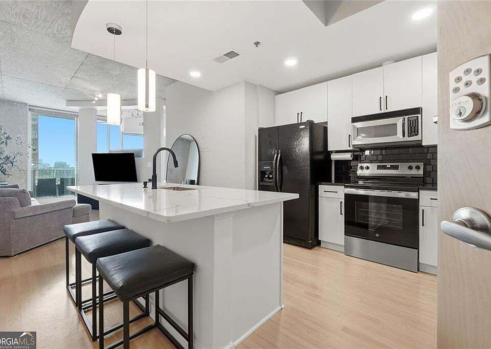 1st image of 361 17th St NW Unit 1105