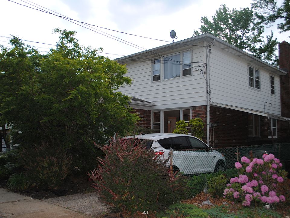 1st image of 2 Family Bay Terrace