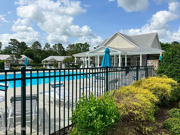 4th image of 8372 Paramount Point