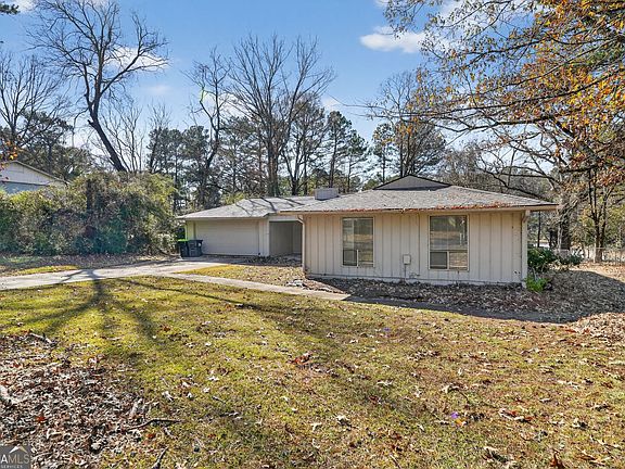 2nd image of 80 Triple Crown Ln