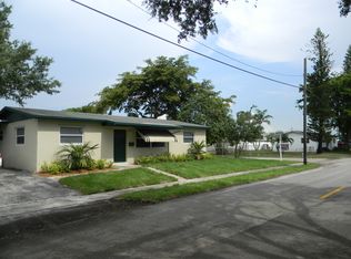 7600 Farragut St, Hollywood, FL 33024