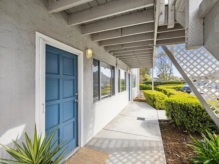61 Pixley Ave #2 — Photo 3
