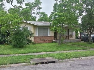 418 Paloma St, Corpus Christi, TX 78412