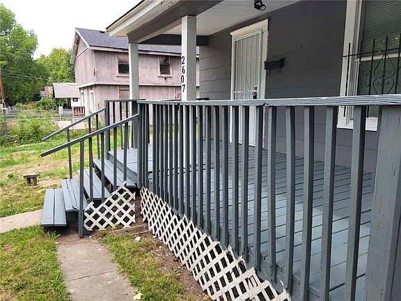 4th image of 2607 Kensington Ave