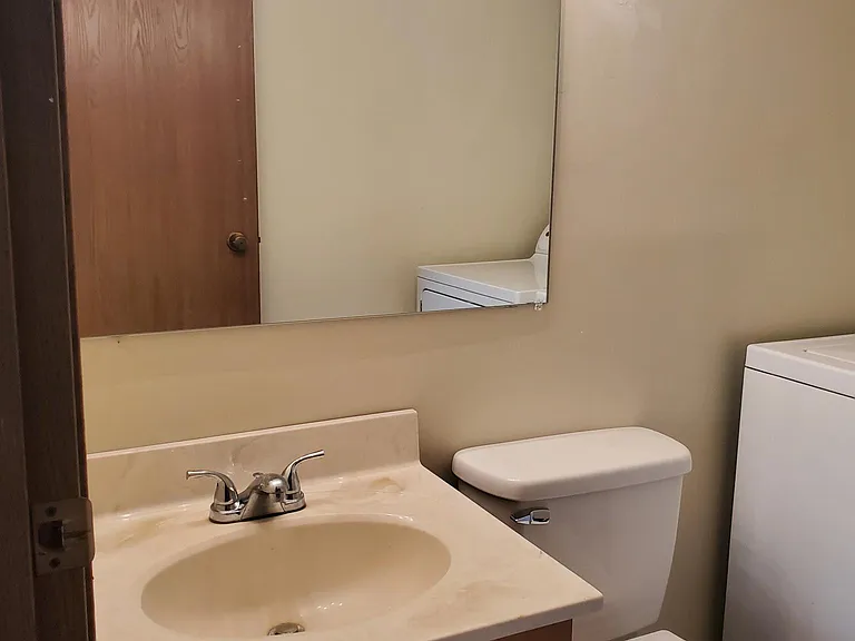 7211 Creekview Dr #8 — Photo 11
