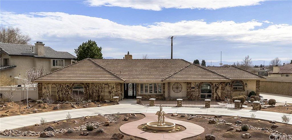 19175 Saddle Ln, Apple Valley, CA 92308 | Zillow