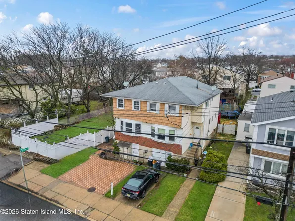 755 Woolley Ave, Staten Island, NY 10314