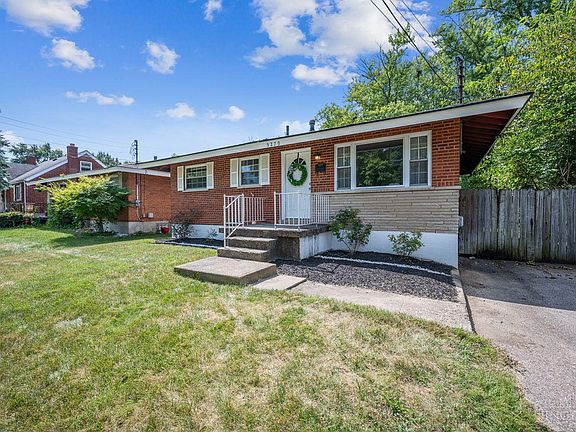 3rd image of 9279 Coogan Dr