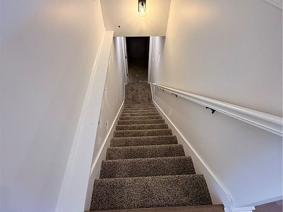 4th image of 1038 Oskin Drive #202
