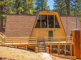 31371 Circle View Dr, Running Springs, CA 92382