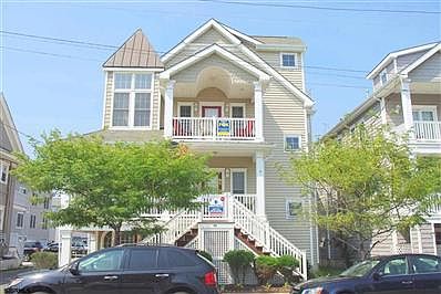 1st image of 404 Corinthian Ave