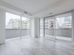 280 Dundas St W #502, Toronto, ON M5A 3W1