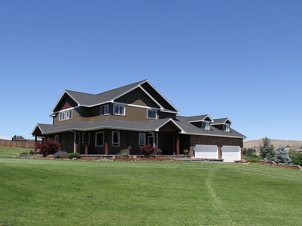 Craftsman style home