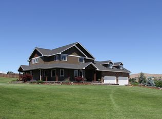 171 Baker Rd, Selah, WA 98942