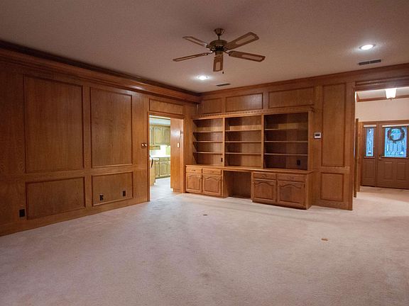 5th image of 5900 Stoneleigh Dr