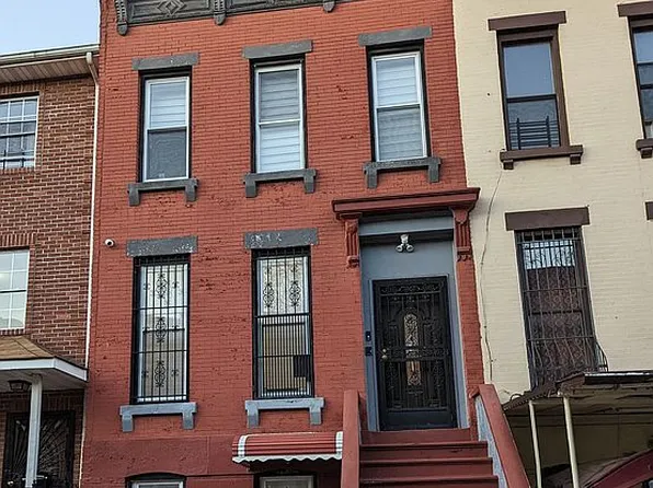 243 Vernon Ave, Brooklyn, NY 11206