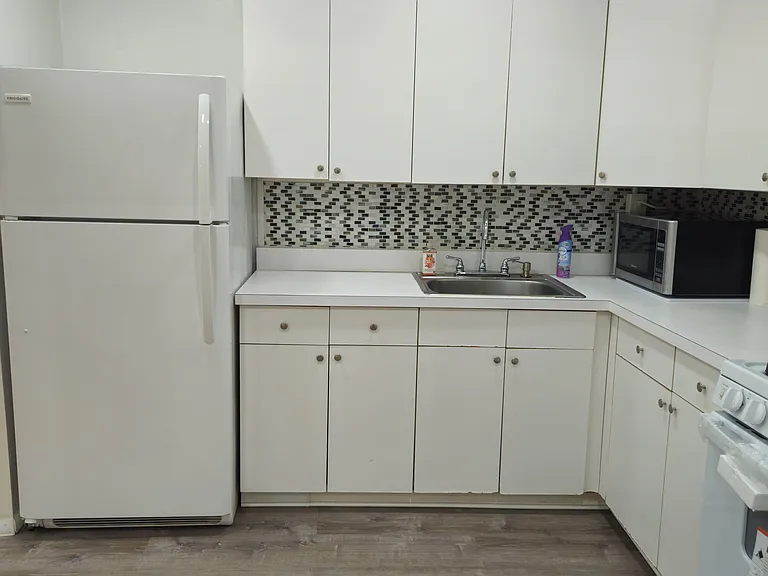 366 Hoover Ave #119 — Photo 4
