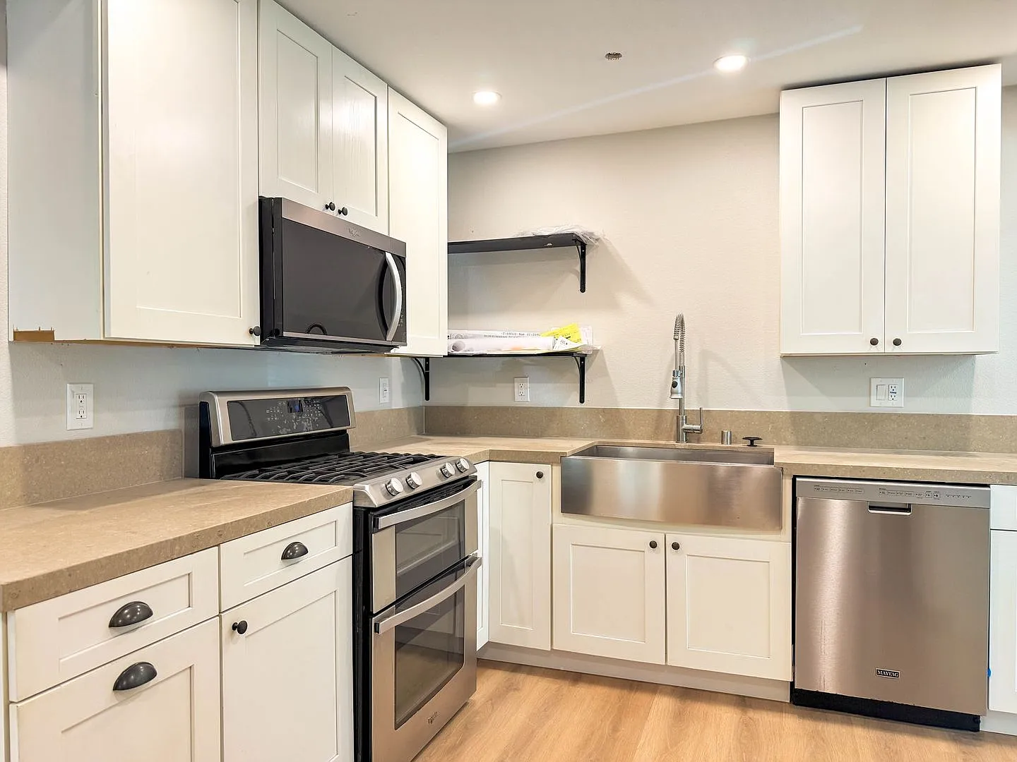Fourth Ave Apartments — Photo 3