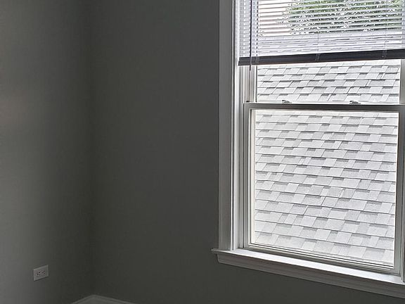4th image of 6112 S Fairfield Ave #2