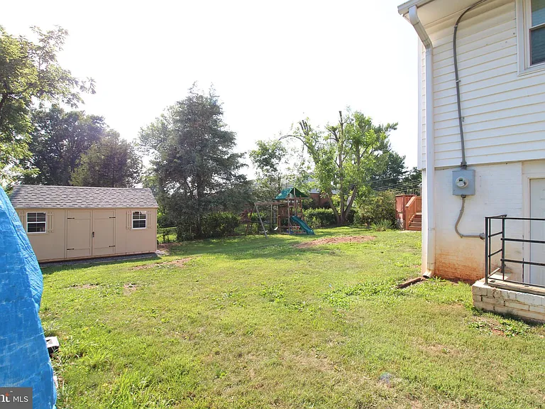 5204 Queensberry Ave — Photo 19