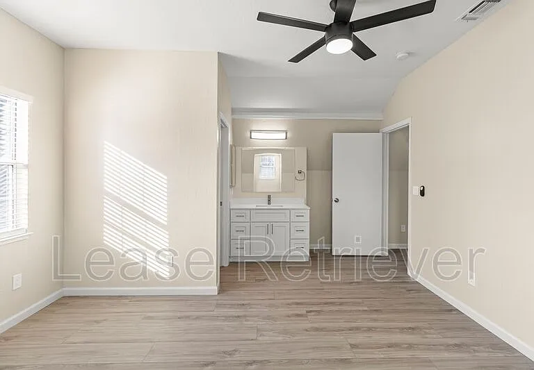 825 Heritage Pl — Photo 34