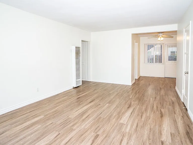 849 Emerald St — Photo 10