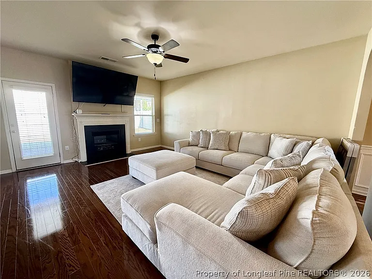 642 Regimental Dr — Photo 11