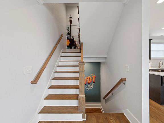 5th image of 1914 Lischey Ave