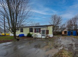 15 Columbia Ave, Rockland, ME 04841