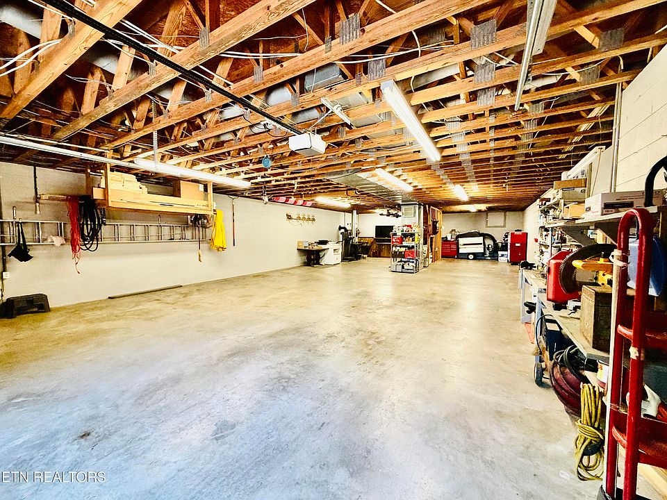 52nd image of 1710 Murphy Myers Rd