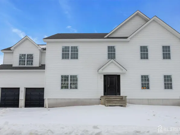 1027 Mereline Ave, Avenel, NJ 07001