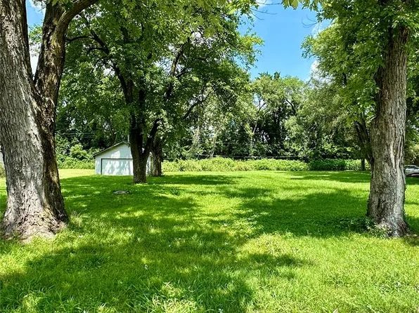 73 Jarvis Pl, East Saint Louis, IL 62207