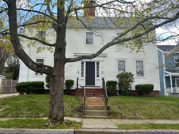 13 Ashland Ct #1, Newburyport, MA 01950